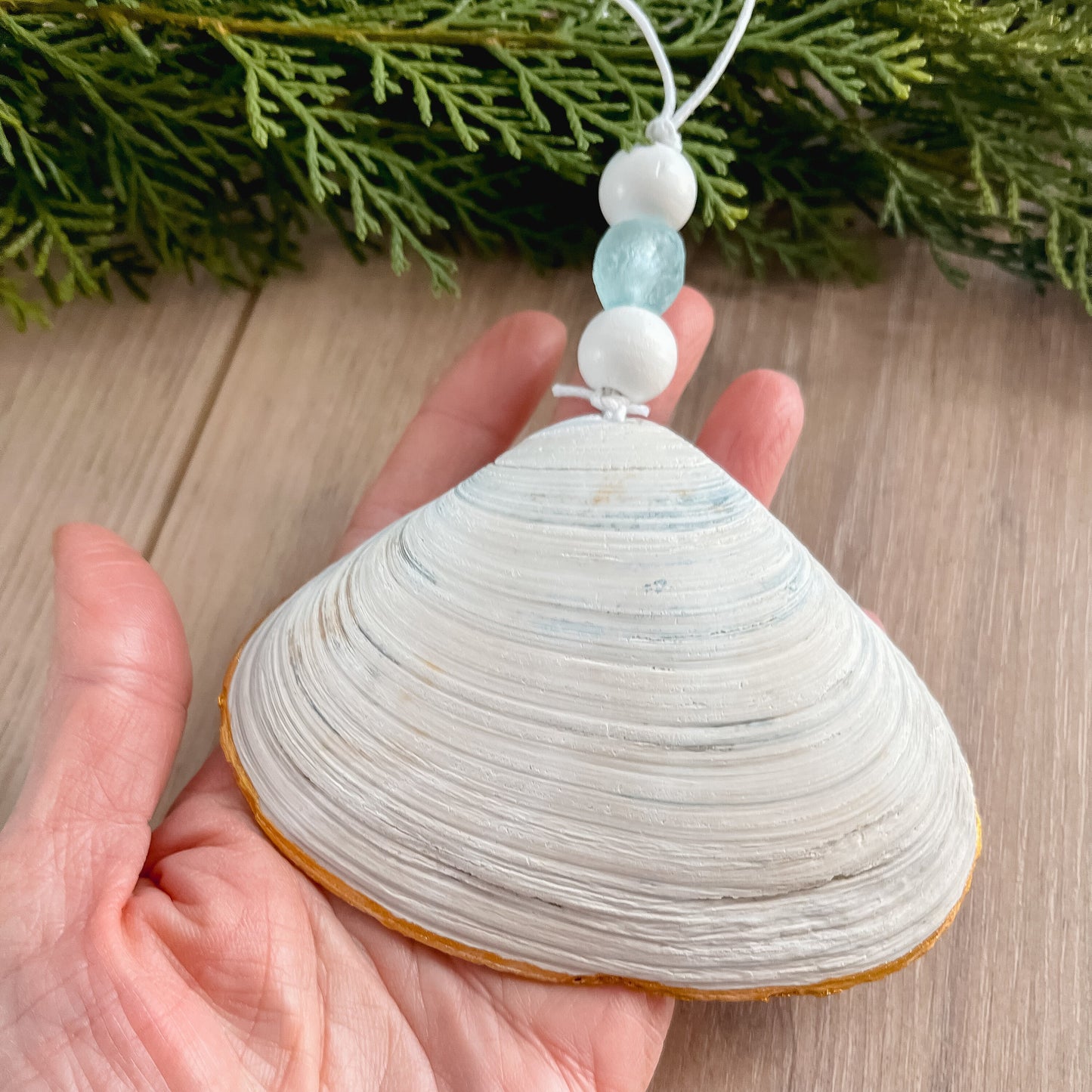 Blue Floral Christmas Ornament, Christmas Gift, Decoupage Clam Shell, Beach Ornament, Coastal Ornament, Gilded Shell, Party Favor