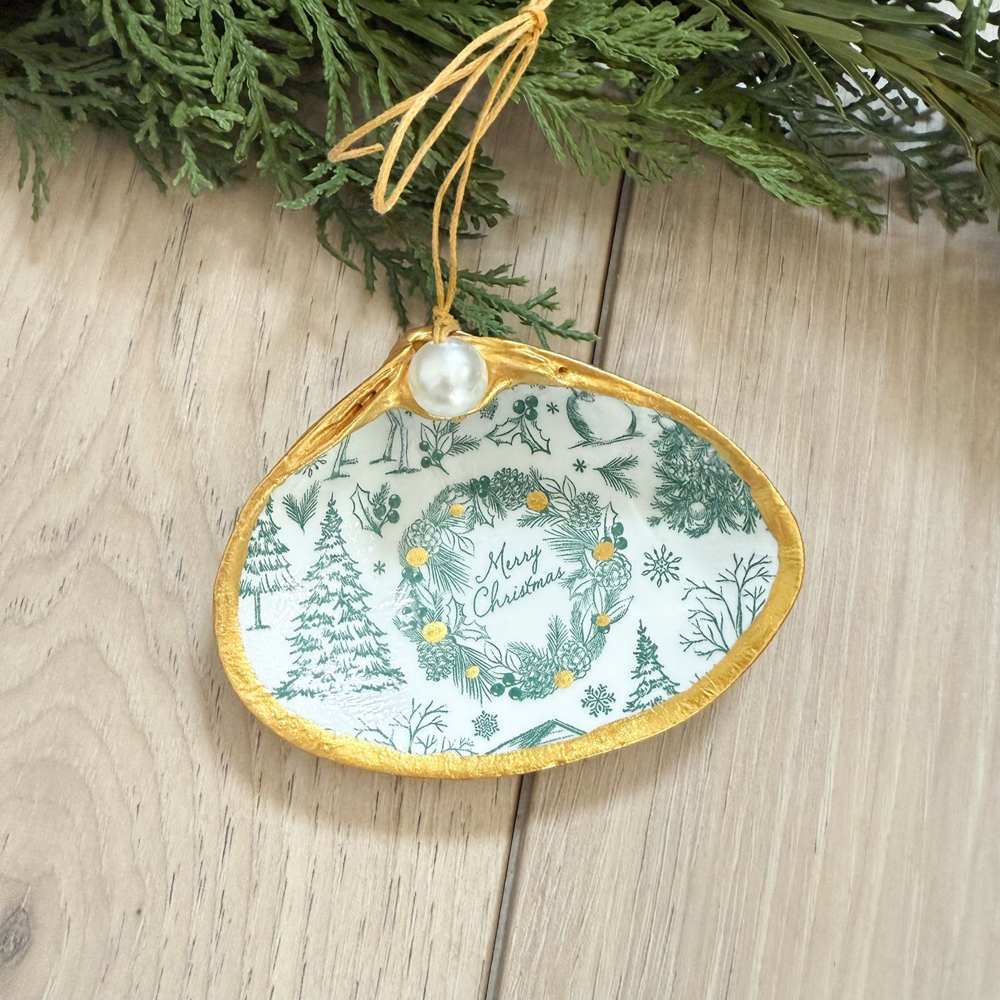 Old Fashion Clam Shell Christmas Ornament