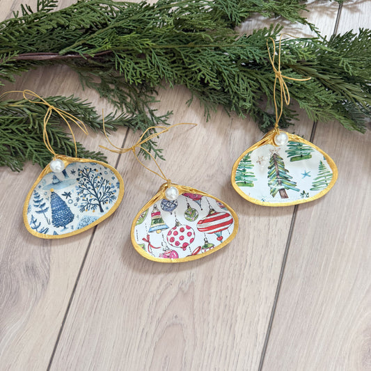 Vintage Clam Shell Christmas Ornament