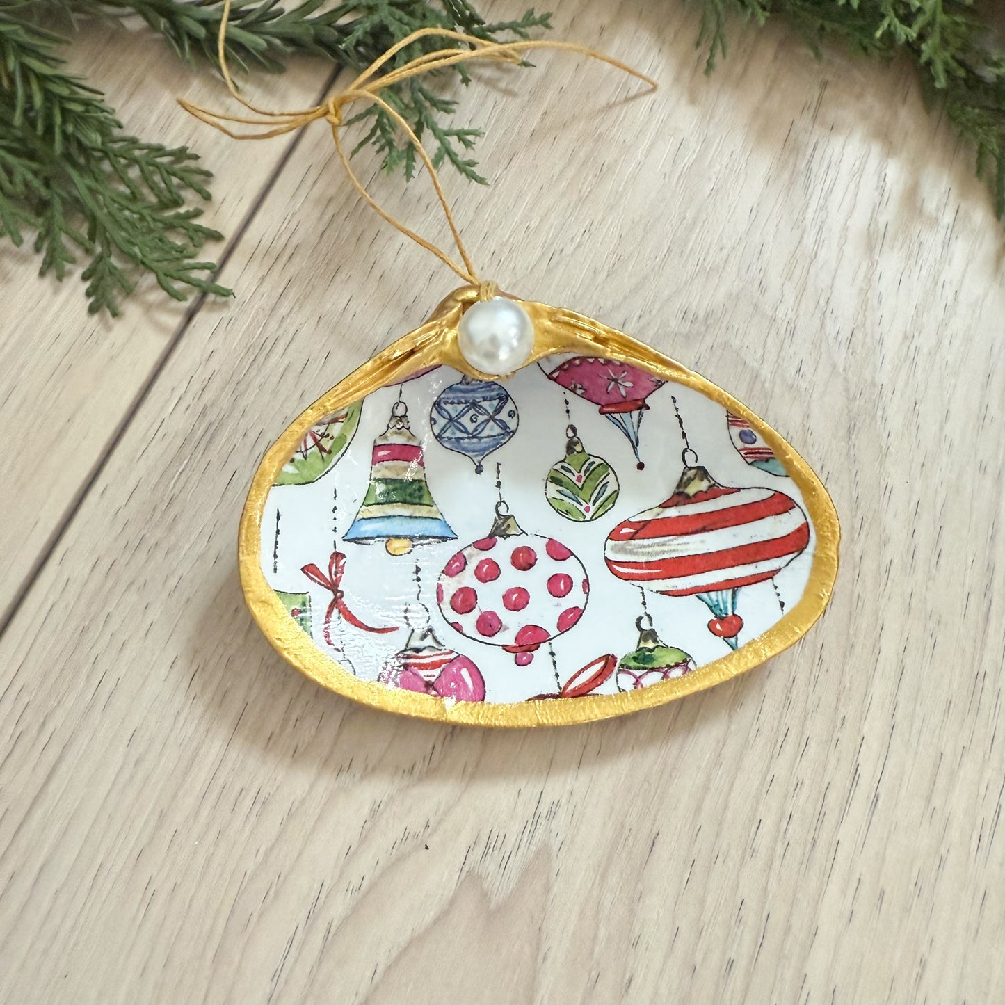 Vintage Clam Shell Christmas Ornament