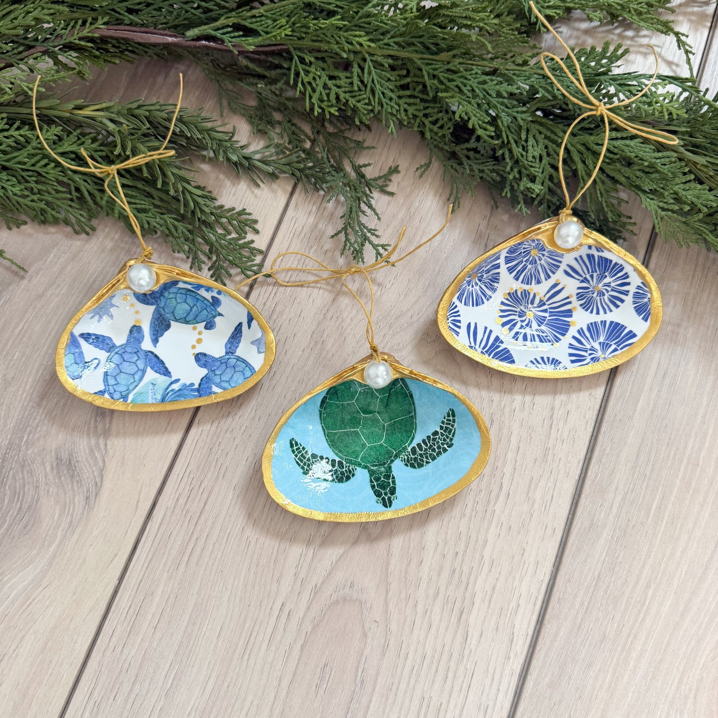 Turtles Clam Shell Christmas Ornament