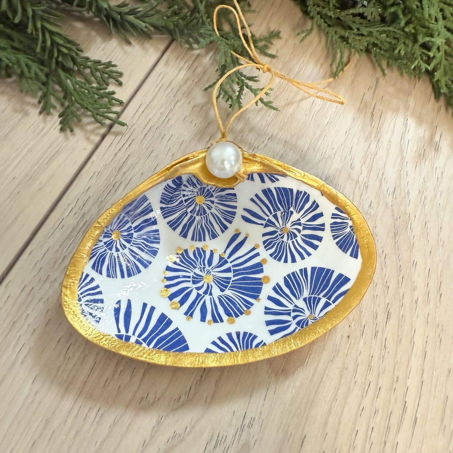 Turtles Clam Shell Christmas Ornament